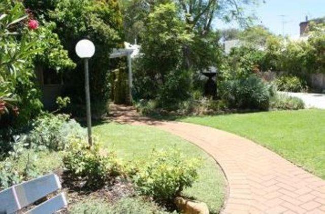 Jacaranda Guest House Busselton Εξωτερικό φωτογραφία