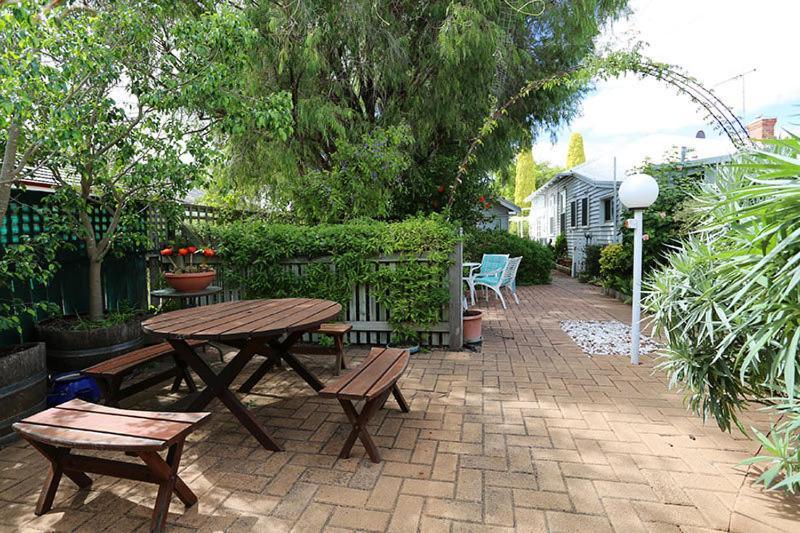Jacaranda Guest House Busselton Εξωτερικό φωτογραφία